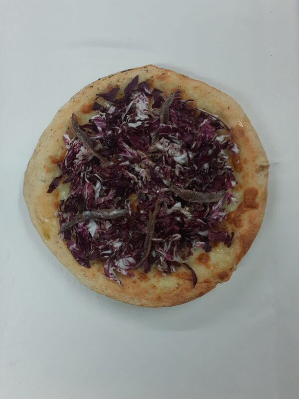 Bianca acciughe stracchino e radicchio
